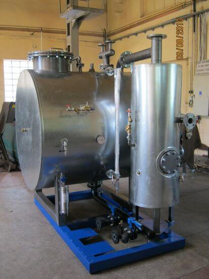 Compact water preparation station